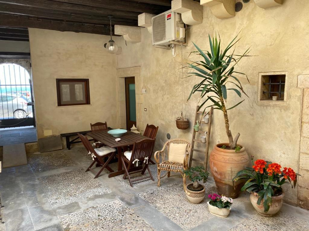 Casetta Anatoli * Syracuse
